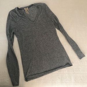 Long sleeved heather grey t-shirt